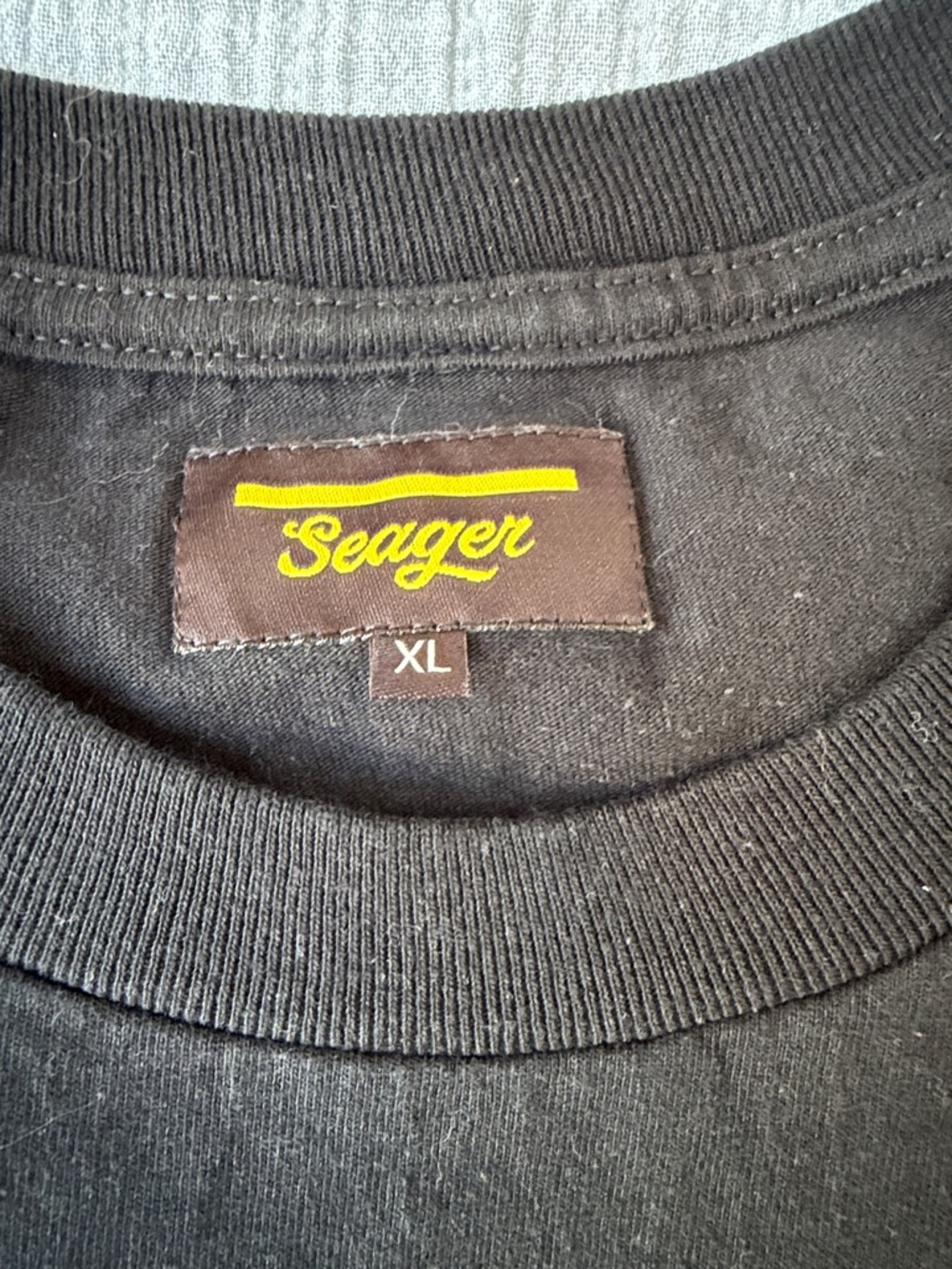 Seager Waylon Jennings Black Short Sleeve Tee with Yellow Eagle Graphic - Picture 2 of 4